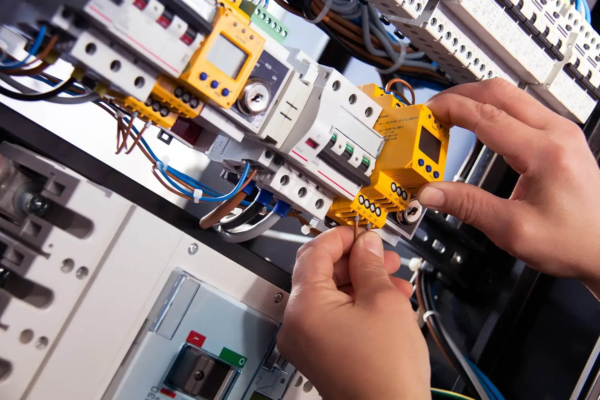 Certified electricians in Brixton